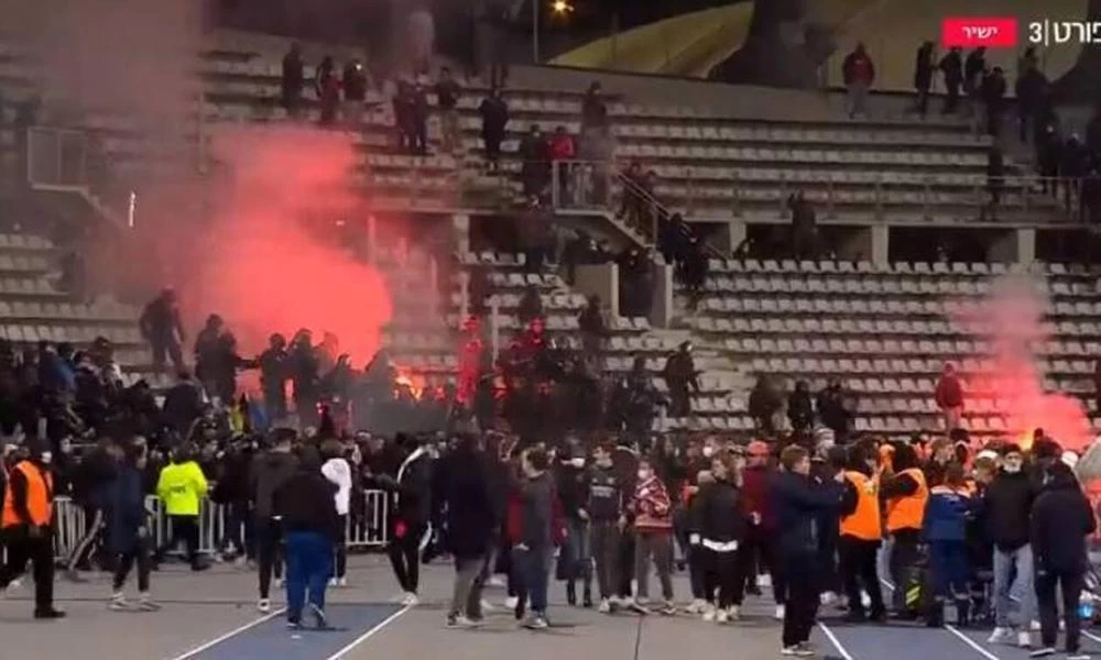 Γαλλία: Στο έλεος της βίας-Νέα επεισόδια σε αγώνα(βίντεο)